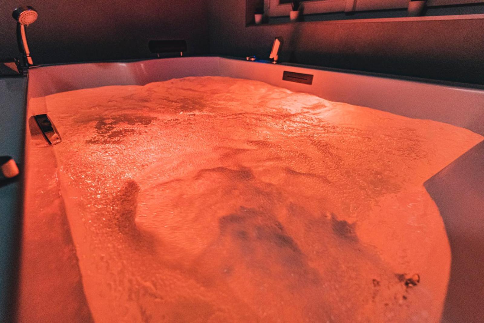 Mv Suite & Spa Реймс Екстериор снимка